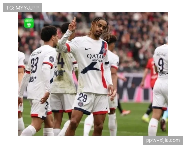 法甲争冠格局再度生变巴黎朗斯分差仅有两分